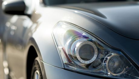 Sprawdź światła w swoim aucie za darmo – akcja w powiecie kieleckim już 27 i 28 października