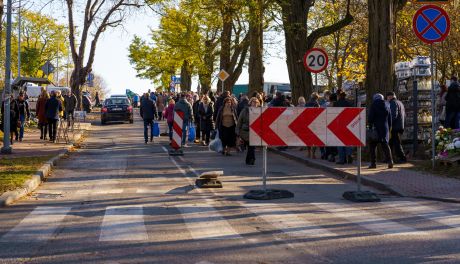 Zmiany w organizacji ruchu w Kielcach na czas uroczystości Wszystkich Świętych