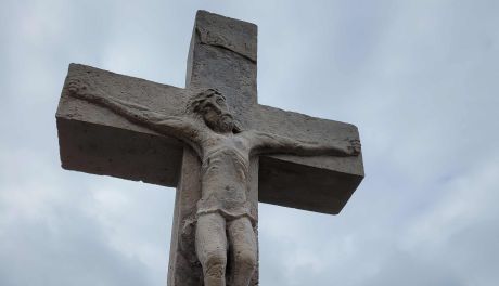 W Opatowie będą zbierać fundusze na ratowanie cmentarnych nagrobków