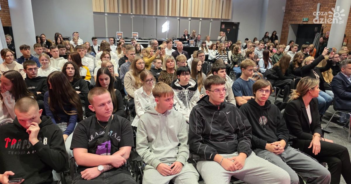 Specjaliści podpowiadali młodzieży jak odnaleźć się na rynku pracy