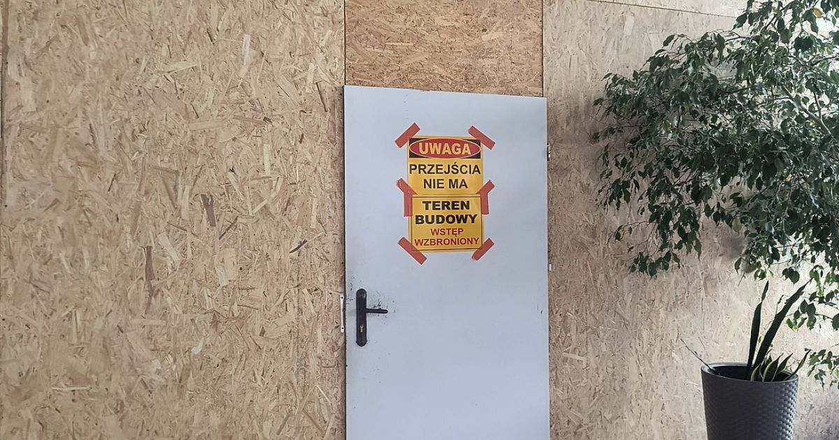 Ostrowiecka "piątka" przez cały czas w remoncie, ale jest już cieplej