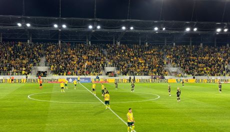 Nic nie może przecież wiecznie trwać...pierwsza porażka Zielińskiego z GKS-em stała się faktem. Korona bez punktów przy Nowej Bukowej