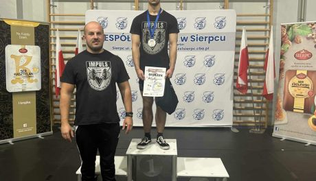 Sukces zawodników KS IMPULS Ostrowiec Świętokrzyski na IV Debiutach PZKFiTS w Sierpcu