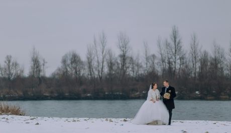 Magia zimowego wesela na Mazurach ? niezapomniana atmosfera w chłodnych miesiącach 