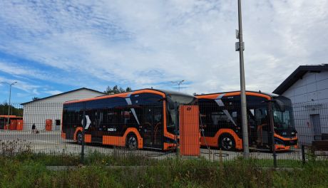 Dodatkowe kursy ostrowieckiego MZK na miejscowe cmentarze 