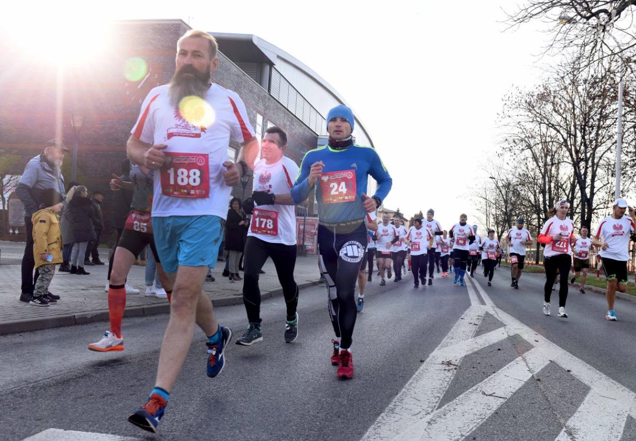 10 km mocy! OstraKarta w dłoni – Święto Niepodległości w Ostrowcu!