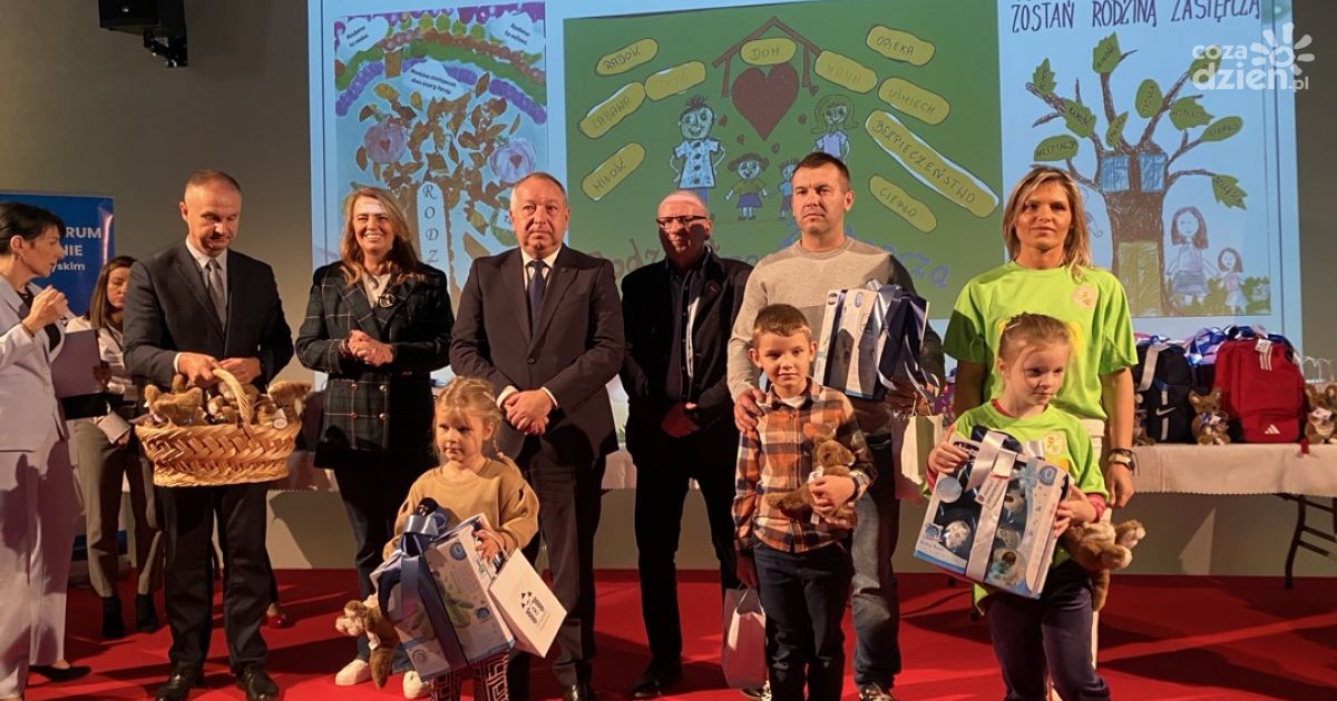 „Daj nadzieję na lepsze jutro” - Ostrowiec Świętokrzyski wspiera rodziny zastępcze