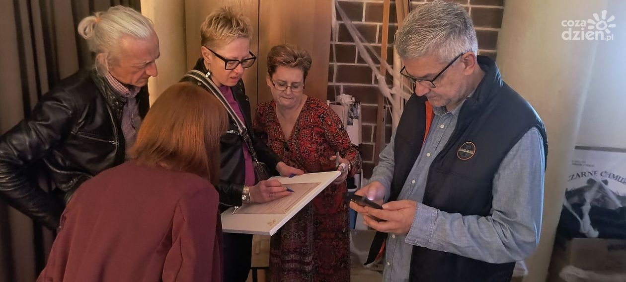 Escape room przypomina historię 