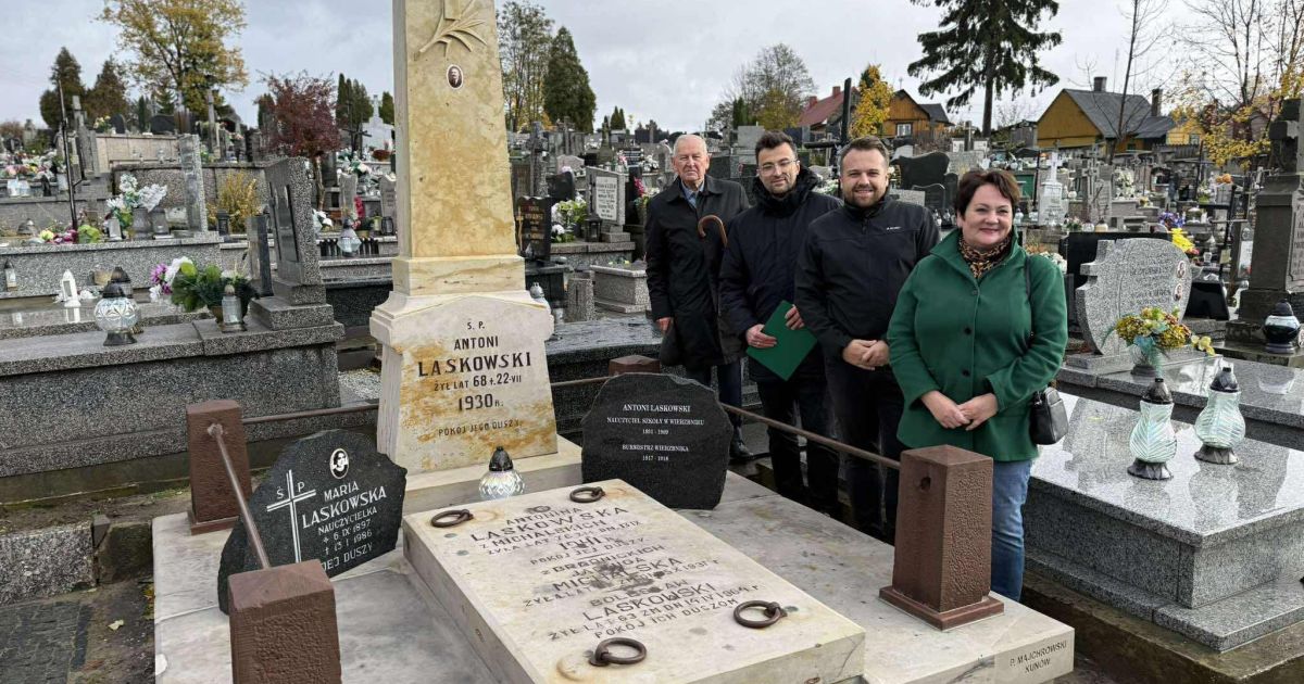 Kwesty przed starachowickimi nekropoliami