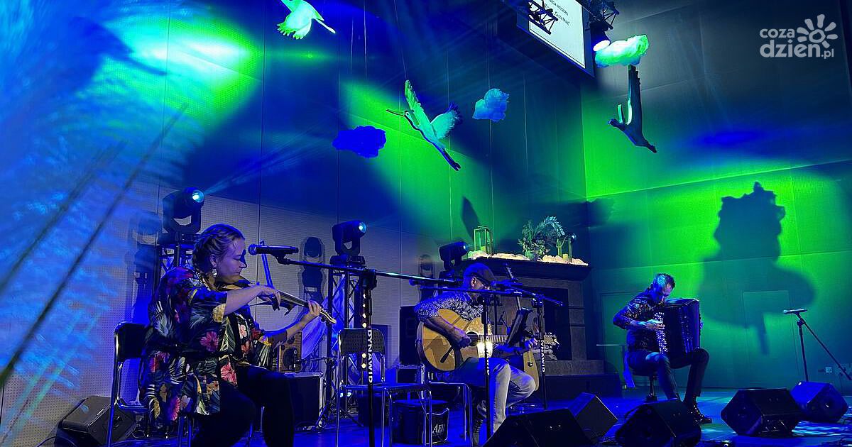 Festiwal „Przy Kominku” – dwa dni muzyki, poezji i jesiennych wzruszeń