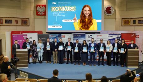 Najzdolniejsi studenci Politechniki Świętokrzyskiej z nagrodami