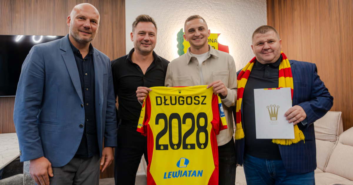 Wiktor Długosz przedłuża kontrakt z Koroną Kielce do 2028 roku