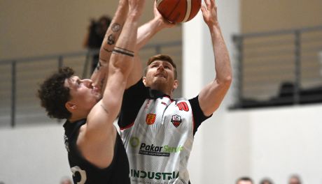 UJK Kielce zdominował drugą połowę i zwyciężył w Rzeszowie
