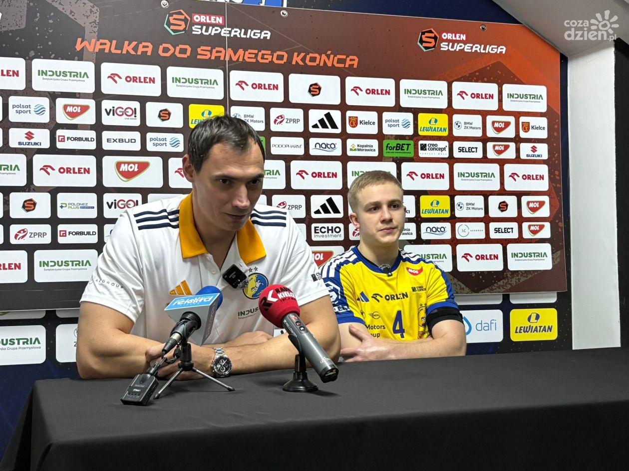 Industria Kielce demoluje Azoty Puławy. „Chłopaki wybiegali ten mecz”. Pomeczowe komentarze Lijewskiego i Jędraszczyka