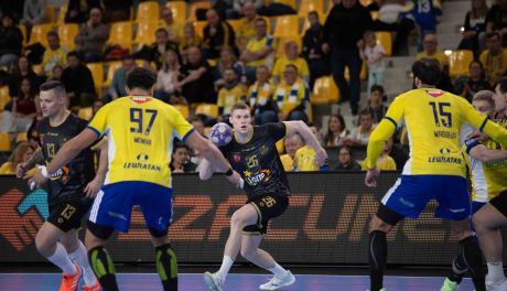 Radosny szczypiorniak w deszczowe popołudnie. Industria gromi Azoty Puławy