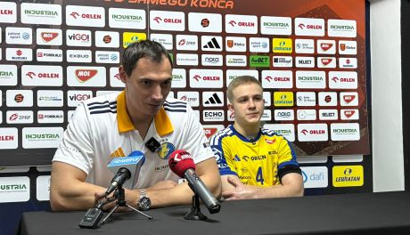 Industria Kielce demoluje Azoty Puławy. „Chłopaki wybiegali ten mecz”. Pomeczowe komentarze Lijewskiego i Jędraszczyka