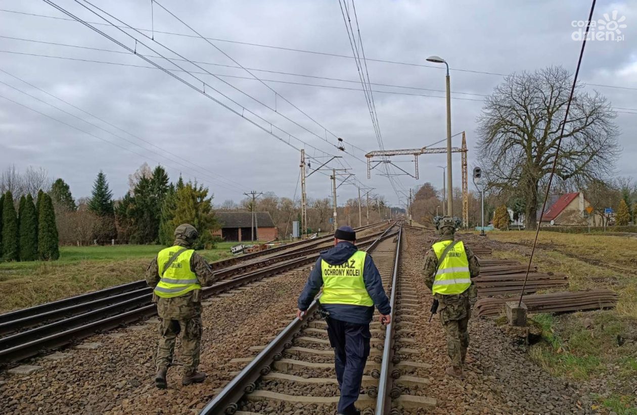 Terytorialsi patrolują świętokrzyskie trakcje kolejowe
