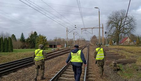 Terytorialsi patrolują świętokrzyskie trakcje kolejowe