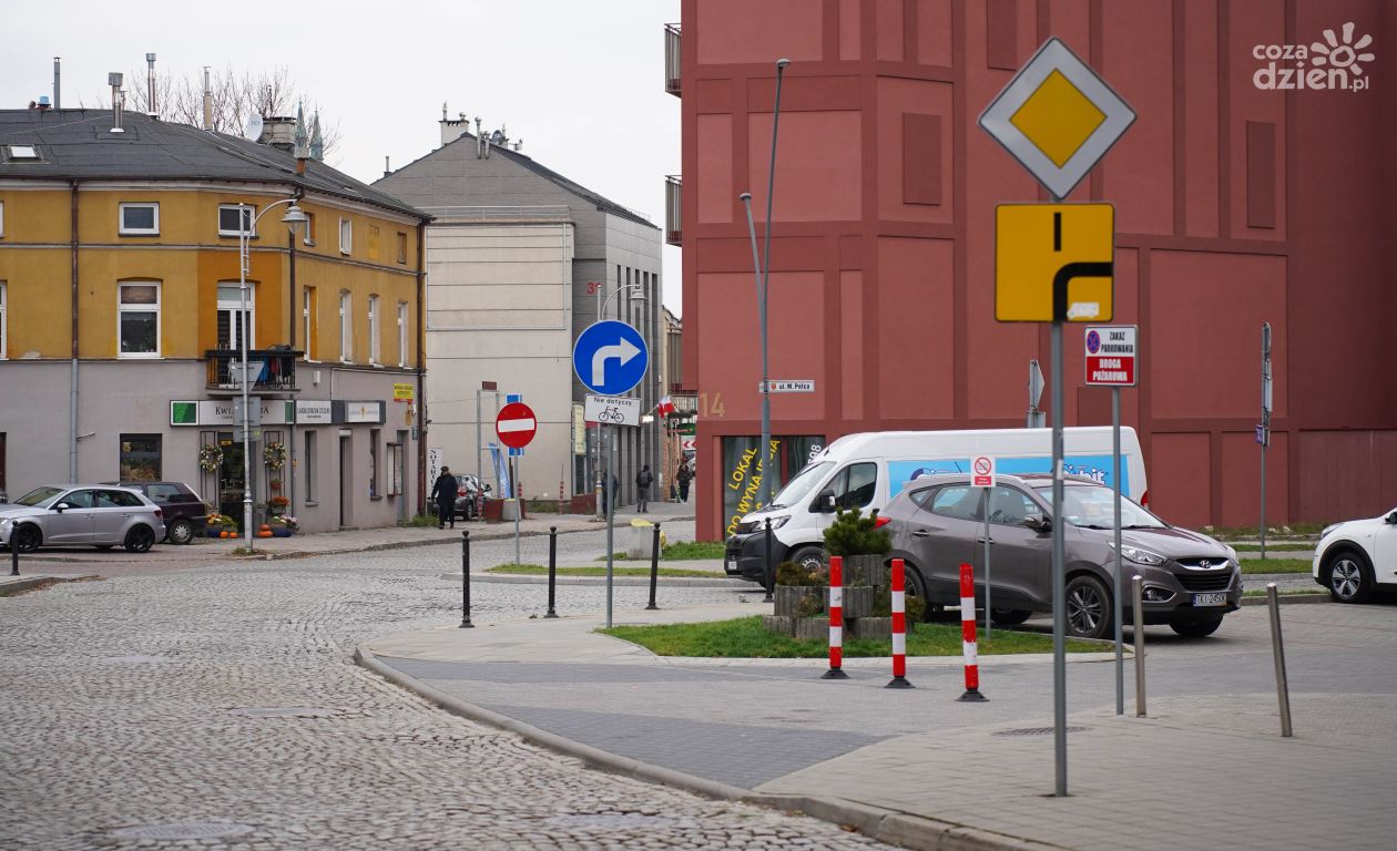 Powrót do stałej organizacji ruchu w trójkącie ulic Pelca, Silniczna, Piotrkowska