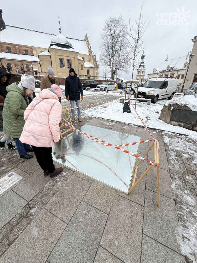 Niebo Kielc znów na świeczniku. Tym razem przez… swoje zabezpieczenie