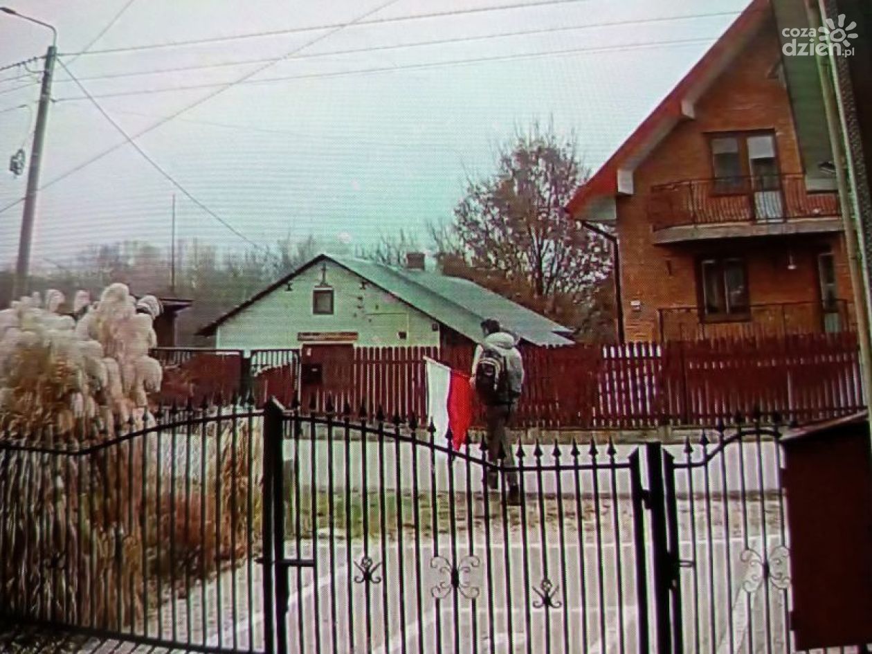 Ukradł flagę a potem ją zawieruszył 