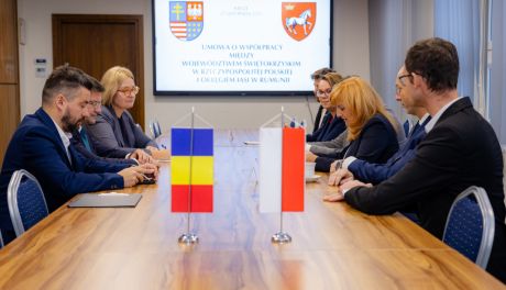 Świętokrzyskie i Iași zacieśniają współpracę. Podpisano umowę otwierającą nowy etap partnerstwa regionalnego