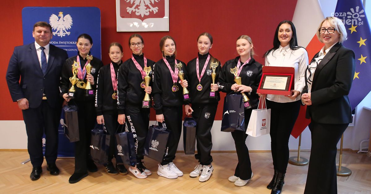 Młodzi sportowcy z gratulacjami od Wojewody Świętokrzyskiego