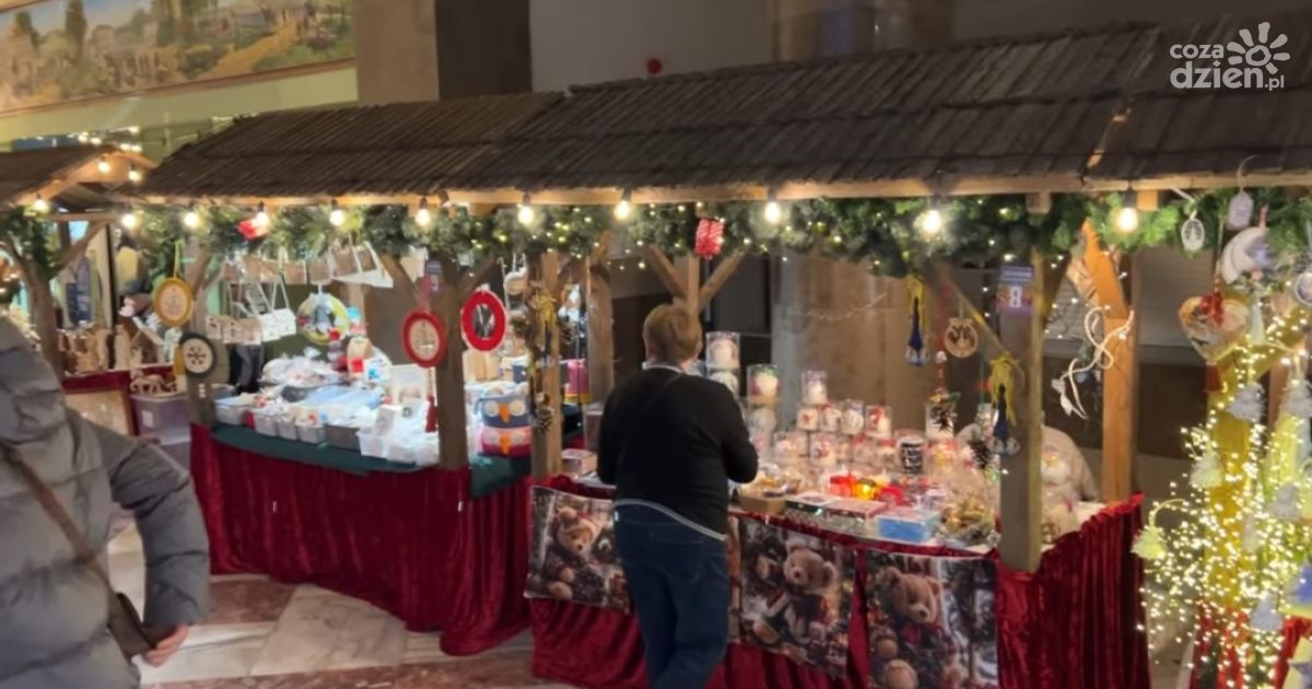 II Świętokrzyski Jarmark Bożonarodzeniowy. Moc świątecznych atrakcji przy WDK w Kielcach