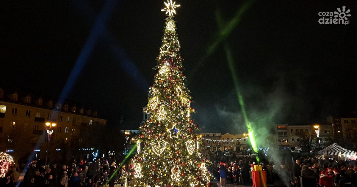 Ostrowiec rozświetlił się tysiącami światełek