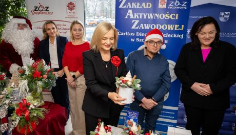 Świąteczny kiermasz ekonomii społecznej znów przyciąga tłumy