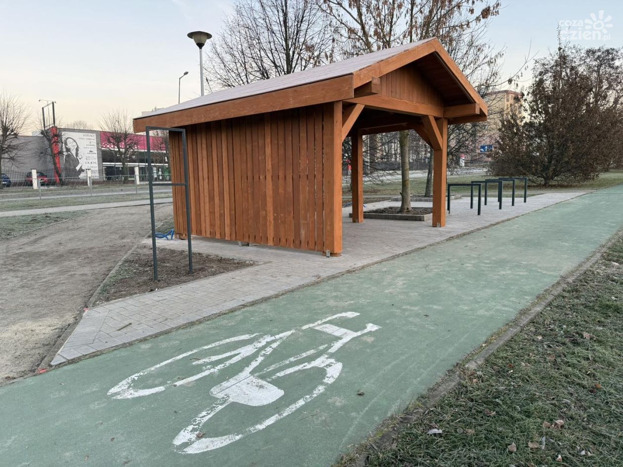 W Ostrowcu powstają Miejsca Obsługi Rowerzystów