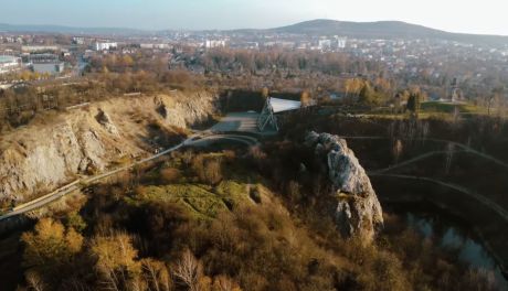 Świąteczny spacer w województwie świętokrzyskim – gdzie spalić kalorie po świątecznym jedzeniu