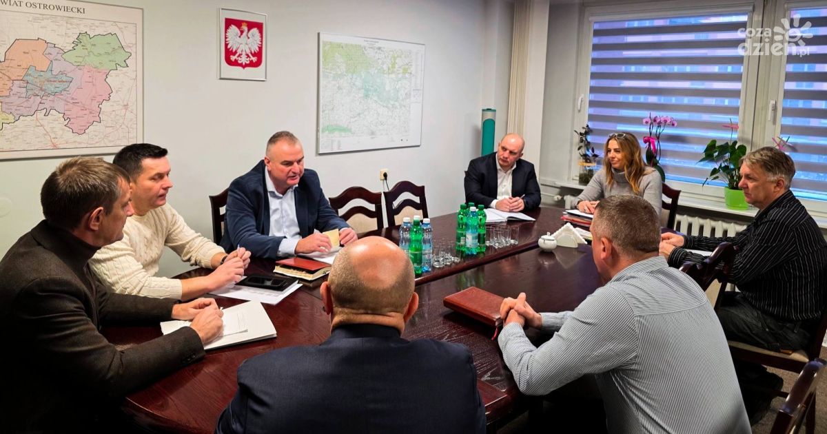 Autobusy zostają. Powiat Ostrowiecki utrzymuje wszystkie linie mimo braku dofinansowania