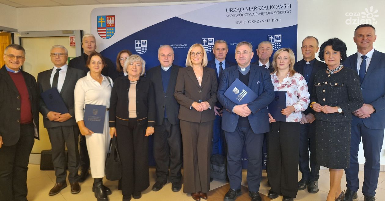 Podpisano umowy na wsparcie Zakładów Aktywności Zawodowej