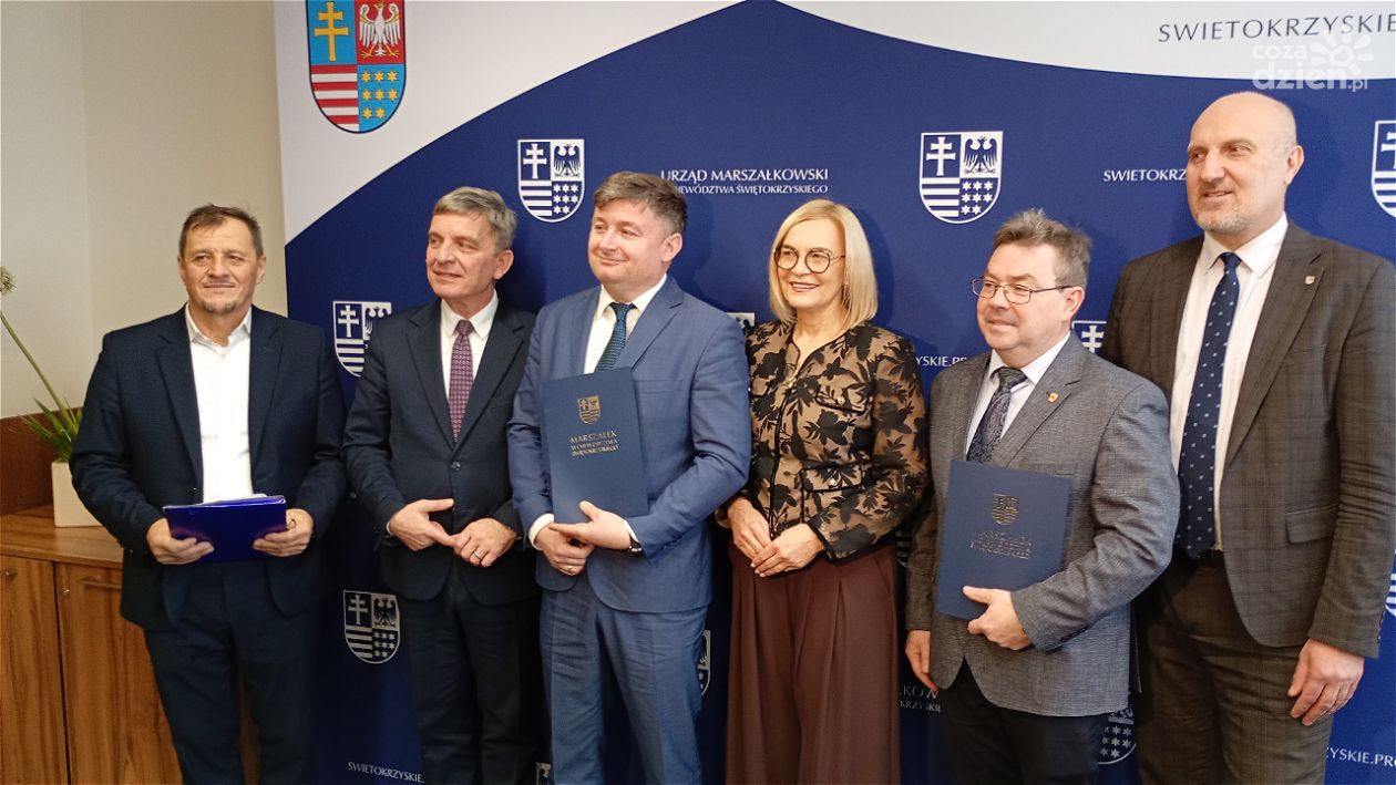 Ponad 42 mln zł z KPO dla świętokrzyskich gmin. Konferencja w Urzędzie Marszałkowskim