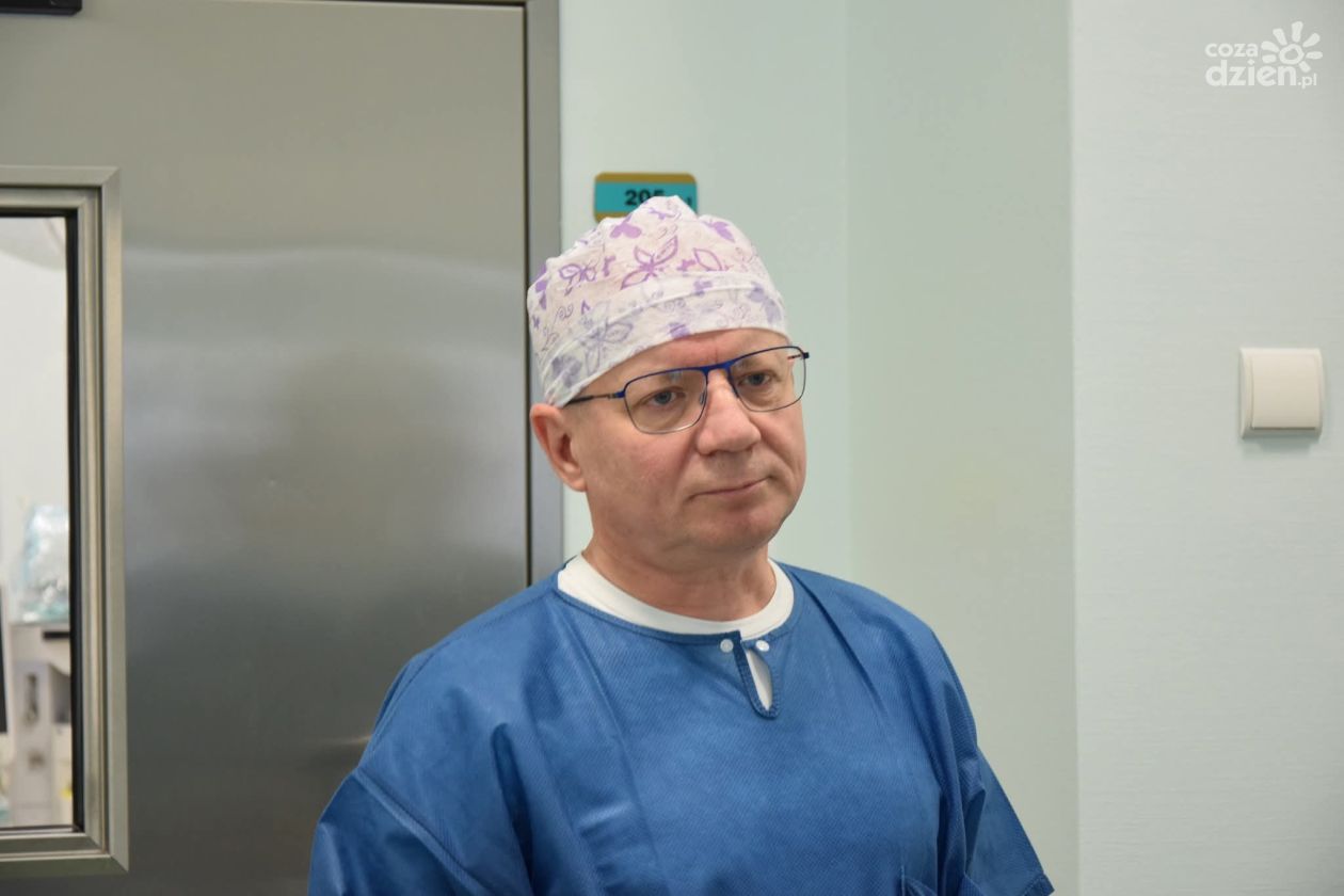 Doktor Sławomir Okła pierwszym w Polsce proktorem chirurgii robotycznej w otolaryngologii