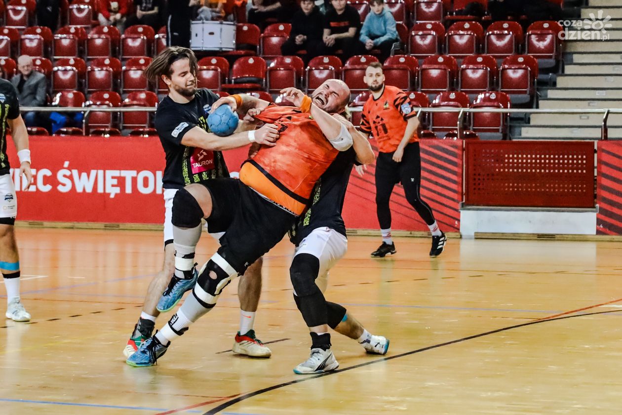 Po twardej walce Tarnów lepszy od KSZO