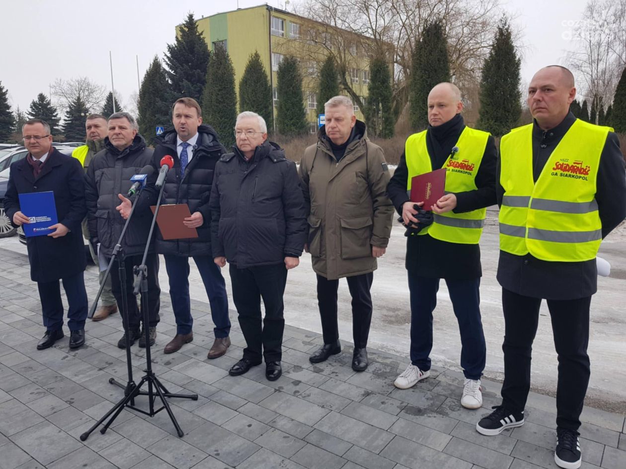 Przyszłość Siarkopolu pod znakiem zapytania. Politycy i związki biją na alarm