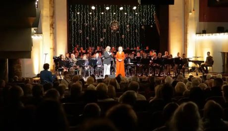 Dwie orkiestry, jeden żywioł. Karnawałowy koncert wojskowych muzyków w WDK