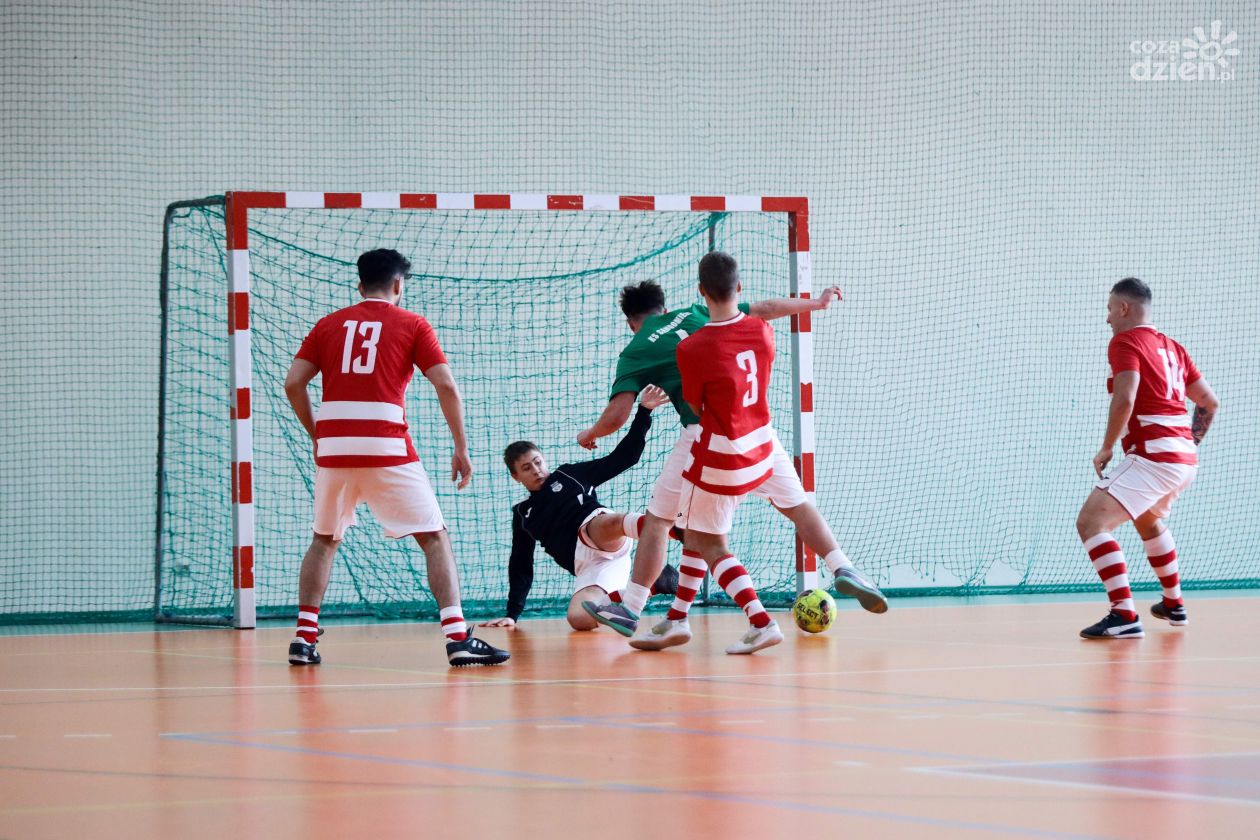 Turniej o Puchar Przewodniczącego Kolegium Sędziów ŚZPN [ZDJĘCIA]