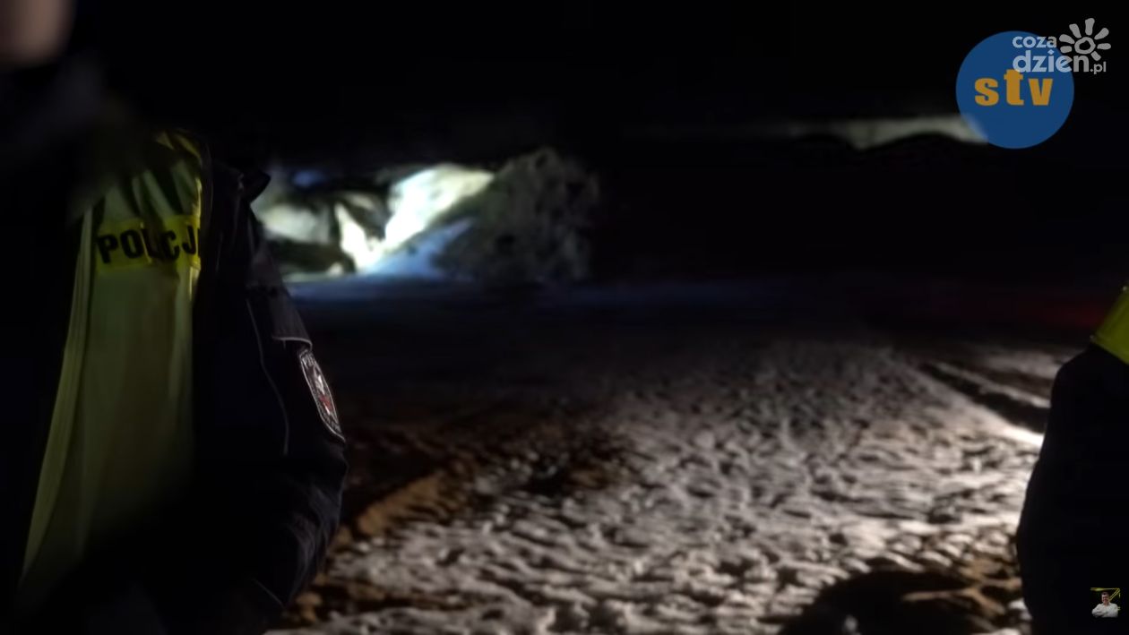 Setki szczątek w Młynach w pow. buskim. Na miejscu Zbigniew Stonoga