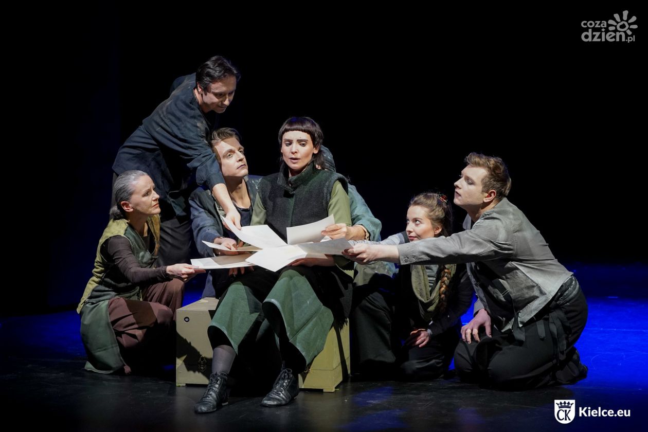 „Moja wyspa”, czyli teatr poza słowem. Pantomimiczna podróż do świata emocji w kieleckim „Kubusiu”