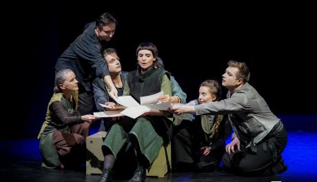 „Moja wyspa”, czyli teatr poza słowem. Pantomimiczna podróż do świata emocji w kieleckim „Kubusiu”