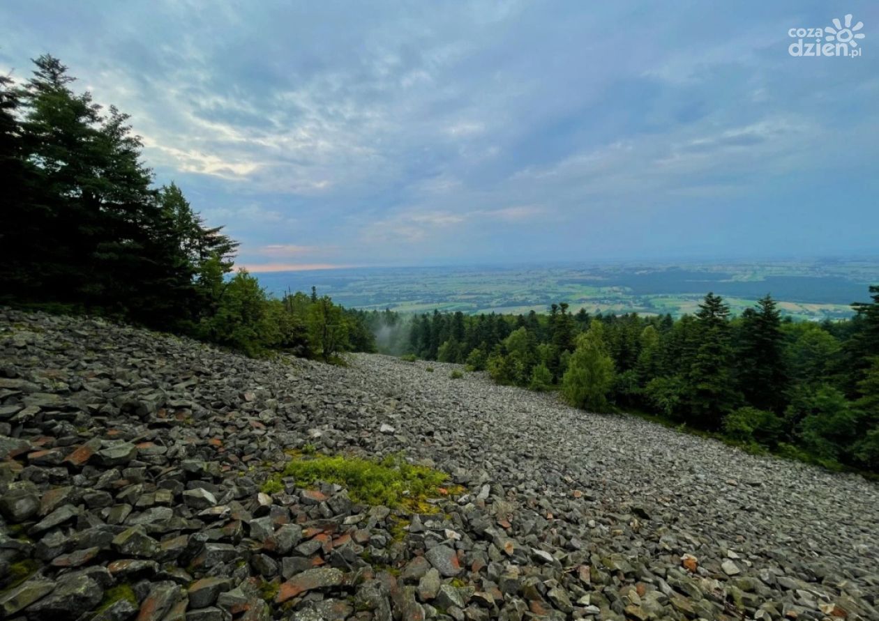 Piątek trzynastego w Świętokrzyskiem. Między przesądem a legendą z Łysej Góry