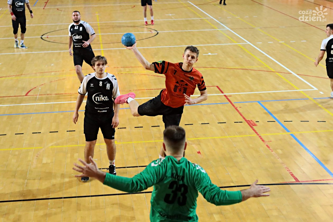 KSZO Ostrowiec Świętokrzyski - SRS Niko Przemyśl [ZDJĘCIA]