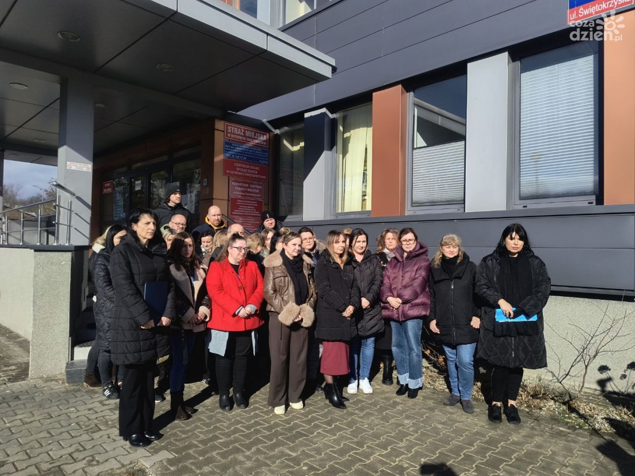 Dyrektor PCPR czuje się pomówiona a radny żąda od starosty wyjaśnień