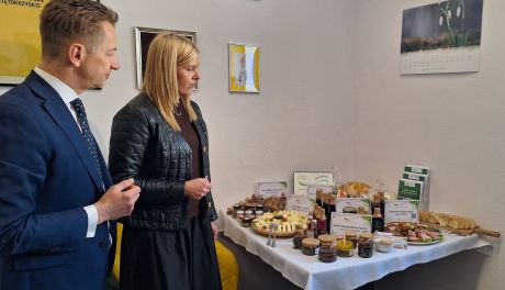 Śniadanie z mediami o wsparciu rolników i rozwoju marki Świętokrzyska Kuźnia Smaków