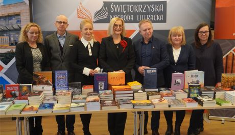 Rekordowa liczba zgłoszeń do „Świętokrzyskiej Nagrody Literackiej”. Przed nami festiwal i wielki finał