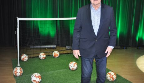 Piłkarska legenda w Świętokrzyskiem! Włodzimierz Lubański spotkał się z kibicami