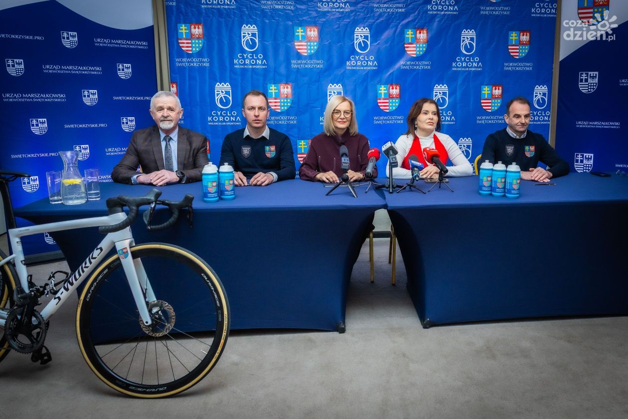 Świętokrzyskie dalej stawia na kolarstwo. Nowa umowa z MKS Cyclo Korona do 2026 roku